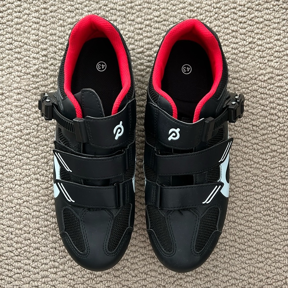 Peloton, biking shoes, size 43 like new